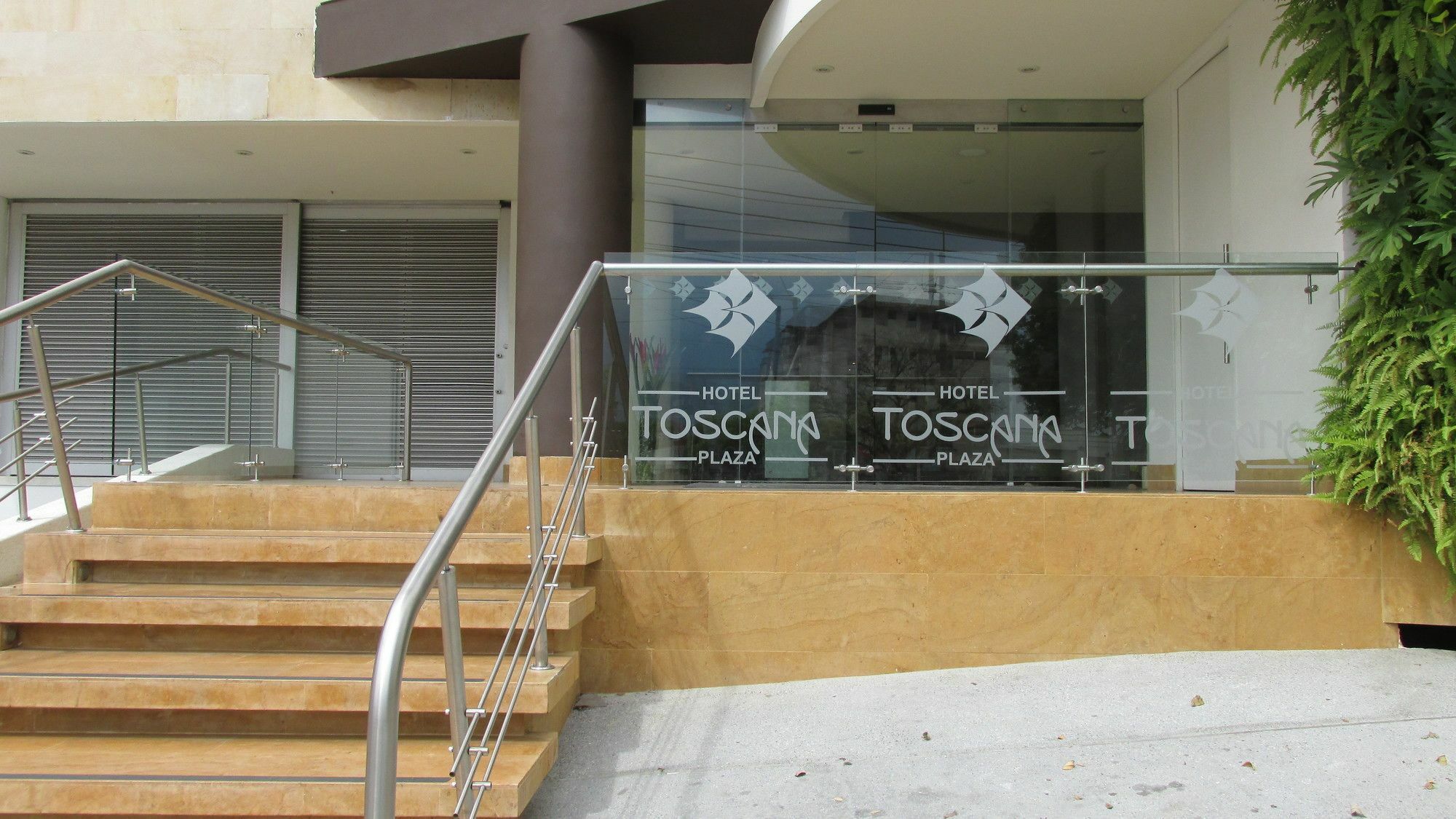 Hotel Toscana Plaza Cali Exterior photo
