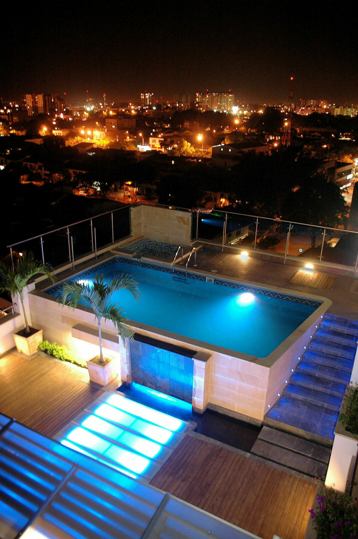Hotel Toscana Plaza Cali Exterior photo